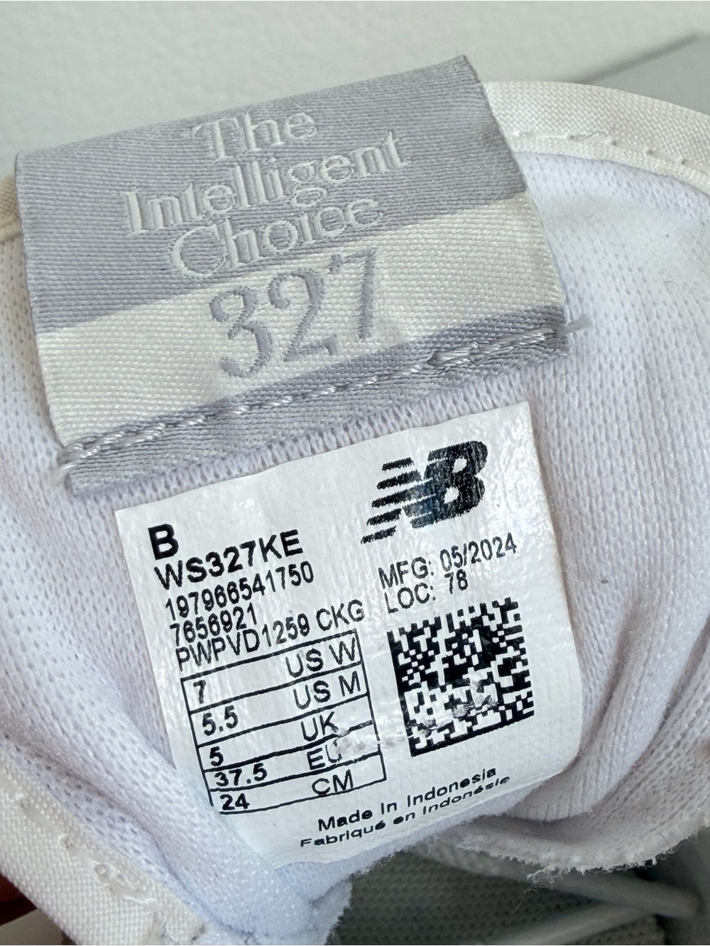 New Balance 327 Women’s Sea Salt Brighton Grey Sneakers - Picture 5 of 12